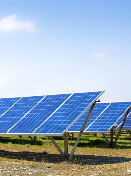 découvrez comment valoriser vos terrains agricoles grâce à des panneaux solaires. transformez vos espaces en sources de revenus durables tout en contribuant à la transition énergétique. informez-vous sur les avantages, les démarches à suivre et les solutions adaptées pour allier agriculture et énergie renouvelable.