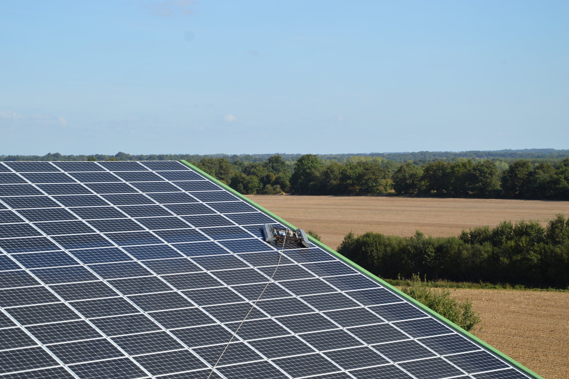 découvrez comment l'agroécologie photovoltaïque allie agriculture durable et production d'énergie solaire, optimisant ainsi les ressources naturelles tout en préservant l'écosystème. apprenez les avantages de cette approche innovante qui contribue à une agriculture résiliente face au changement climatique.