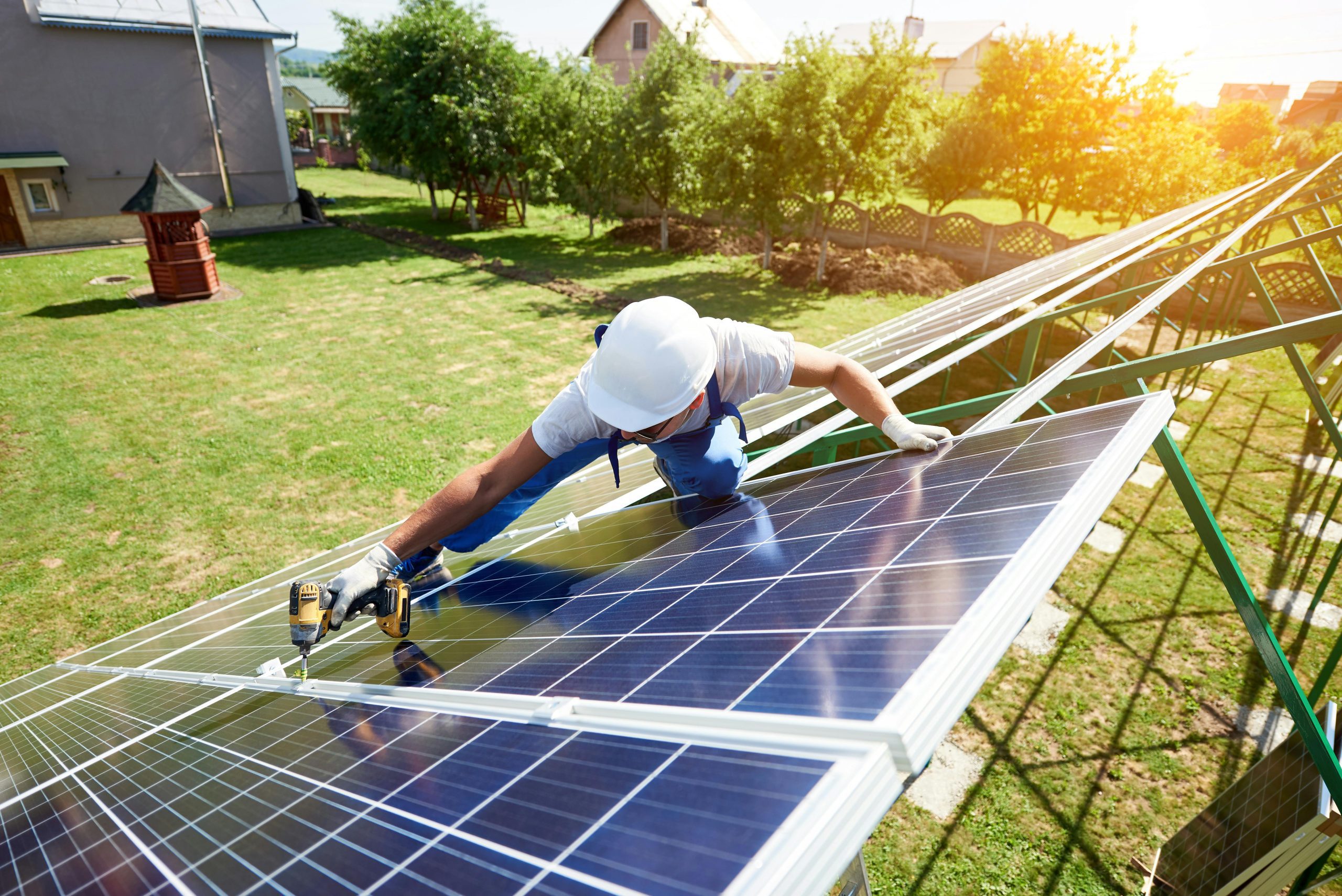 découvrez notre guide complet sur l'aide aux panneaux solaires : subventions, crédits d'impôt et conseils pratiques pour optimiser votre installation solaire. profitez de l'énergie renouvelable tout en réduisant vos dépenses énergétiques.