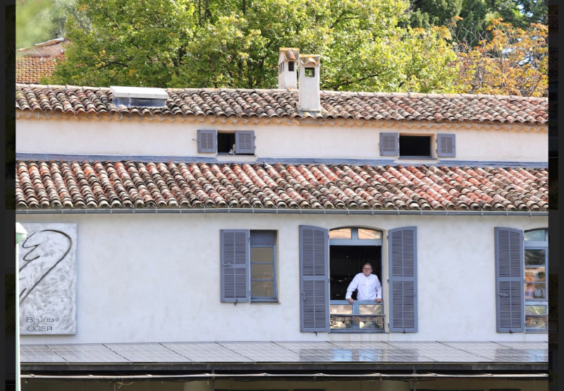 découvrez l'univers de la gastronomie écologique, où saveurs et respect de l'environnement se rencontrent. apprenez à savourer des plats délicieux tout en préservant notre planète grâce à des ingrédients durables et des pratiques alimentaires responsables.
