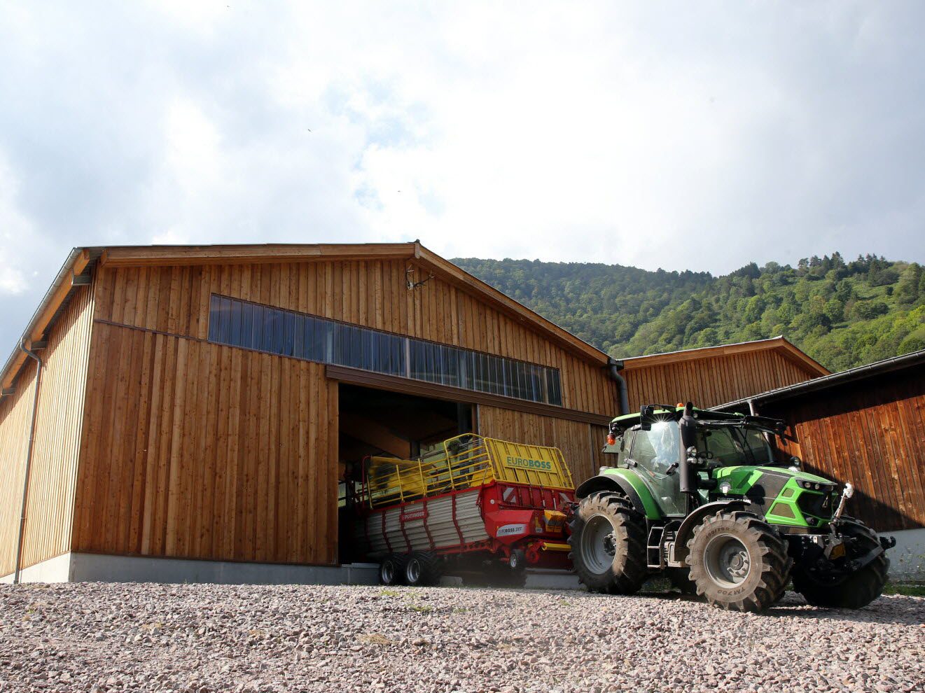 découvrez comment les hangars agricoles peuvent réduire leur empreinte carbone tout en optimisant l'espace et les ressources. explorez des solutions durables pour une agriculture plus respectueuse de l'environnement.