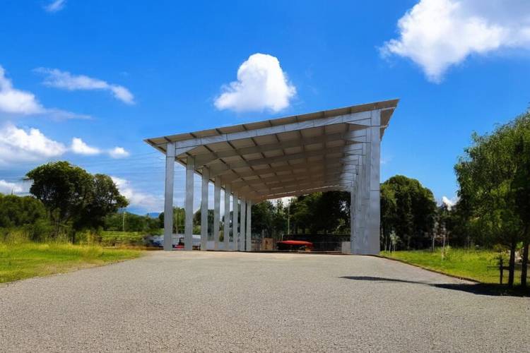 découvrez les avantages des hangars photovoltaïques : une solution innovante pour générer de l'énergie solaire tout en optimisant vos espaces de stockage. transformez votre infrastructure en un atout durable, réduisez vos factures d'énergie et contribuez à la transition énergétique.