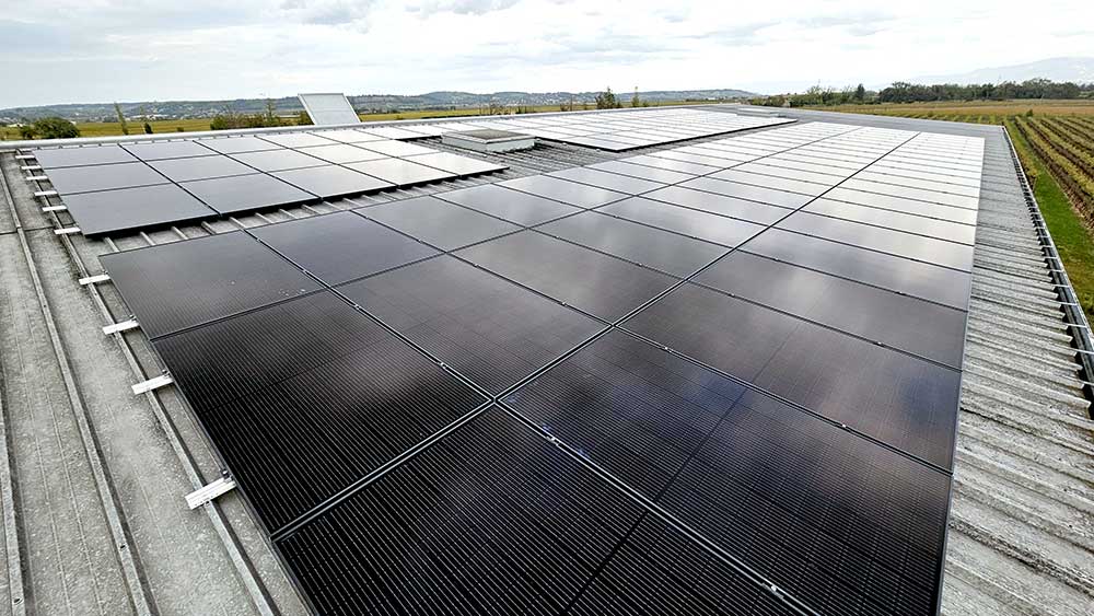 découvrez les hangars photovoltaïques roi, une solution innovante et durable pour optimiser votre espace tout en produisant de l'énergie solaire. profitez d'une construction de qualité, adaptée à vos besoins, tout en contribuant à la transition énergétique.