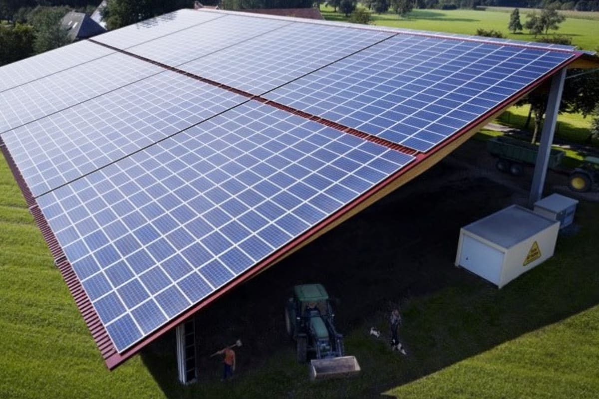 découvrez nos solutions de panneaux solaires dans l'aude : optimisez votre consommation d'énergie, réduisez vos factures et engagez-vous pour un avenir durable grâce à l'énergie solaire.