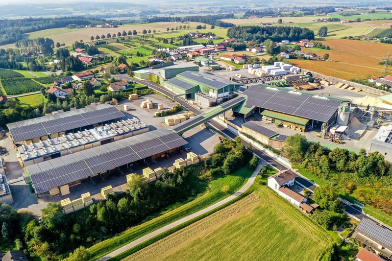 découvrez les hangars sma solaredge, une solution innovante et performante pour l'optimisation de l'énergie solaire. idéals pour les entreprises et les exploitations agricoles, nos hangars sont conçus pour maximiser la production d'énergie tout en offrant un espace de stockage pratique.