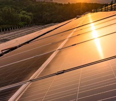 découvrez toutes les solutions pour financer l'installation de vos panneaux solaires : aides financières, subventions, prêts à taux zéro et conseils personnalisés pour réaliser des économies tout en préservant l'environnement.