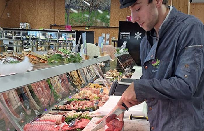 découvrez notre sélection de produits locaux issus d'une agriculture durable. soutenez les producteurs de votre région tout en contribuant à une consommation responsable et respectueuse de l'environnement.